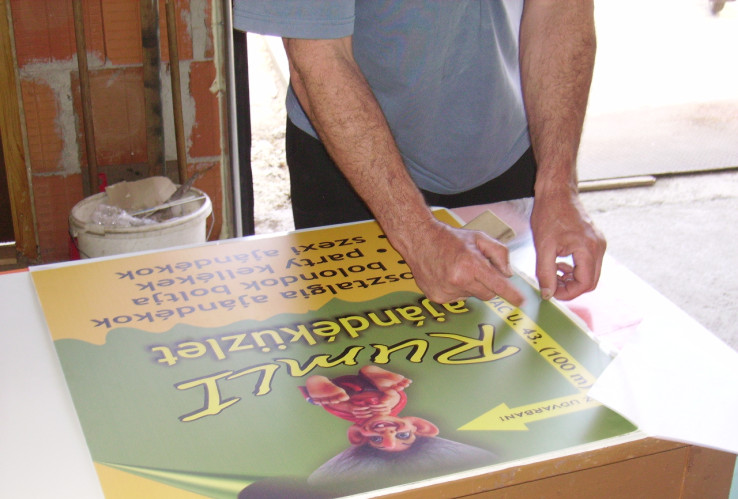 Felirat, rekl�mfelirat - kas�roz�s, lamin�l�s - 006